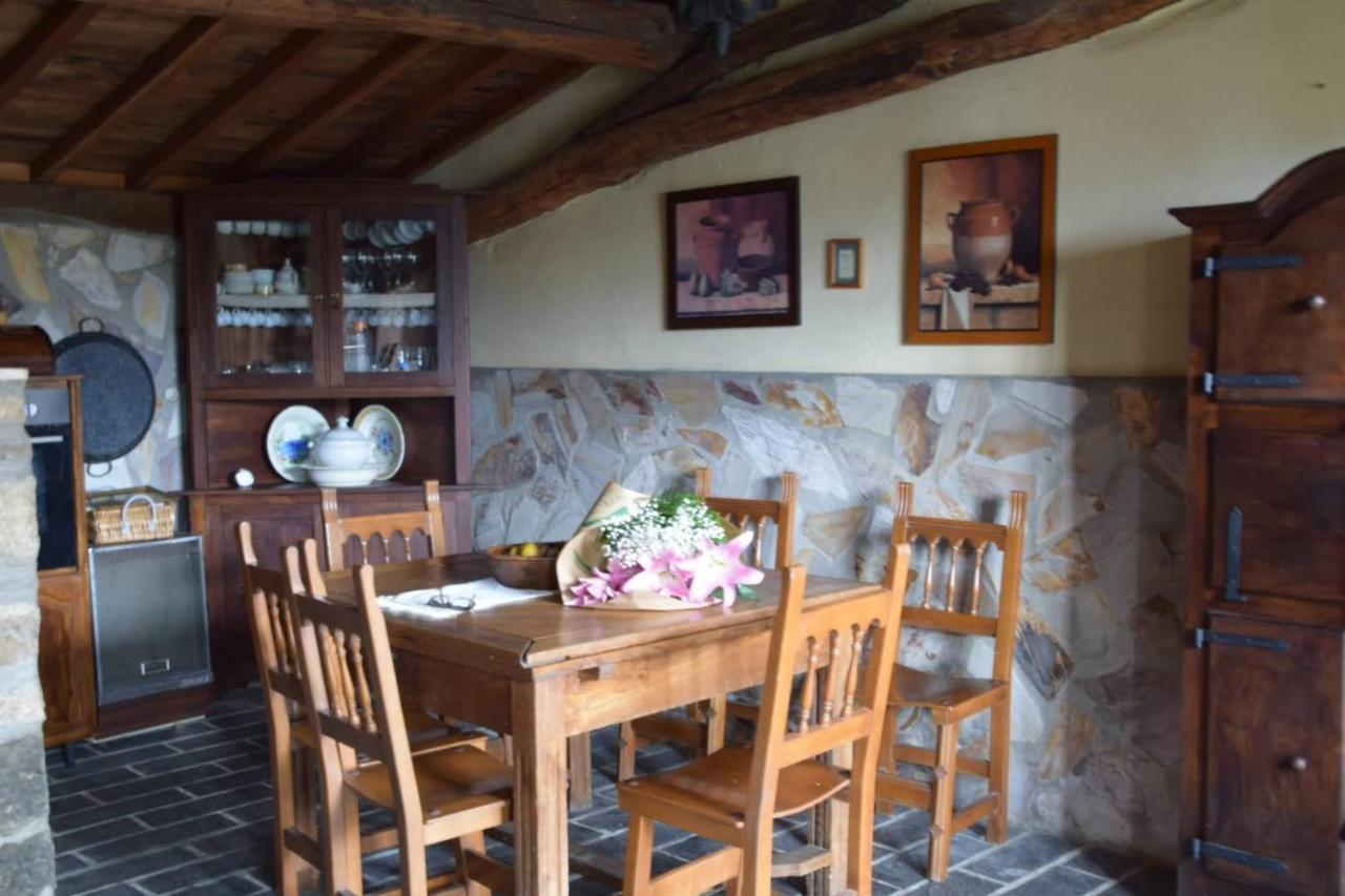 O Toxal Villa Monforte De Lemos Exterior photo