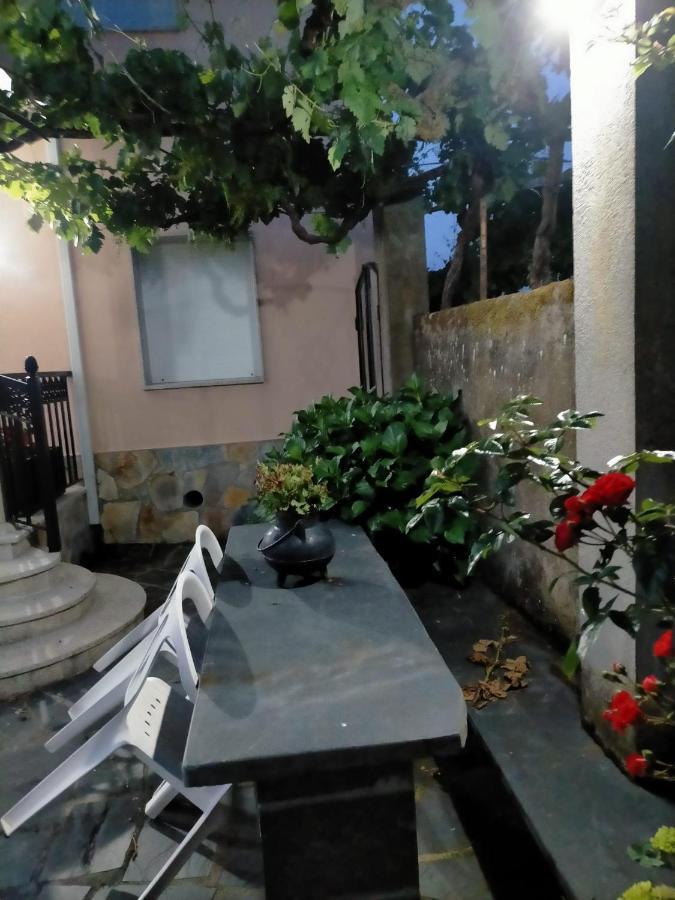 O Toxal Villa Monforte De Lemos Exterior photo