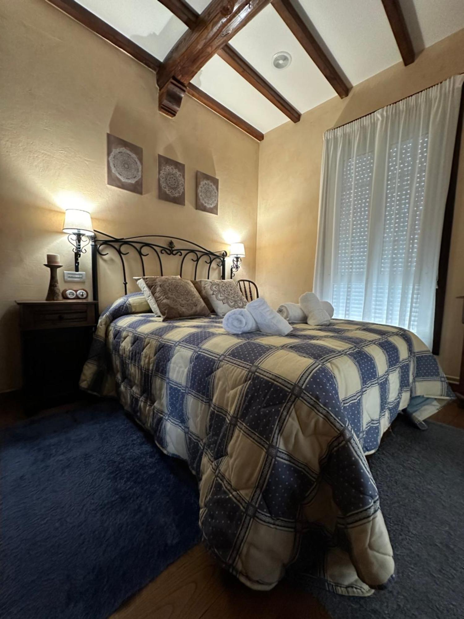 O Toxal Villa Monforte De Lemos Exterior photo