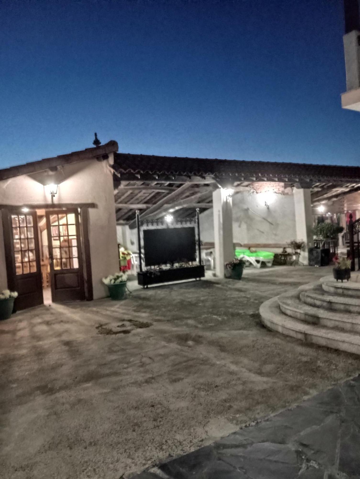 O Toxal Villa Monforte De Lemos Exterior photo